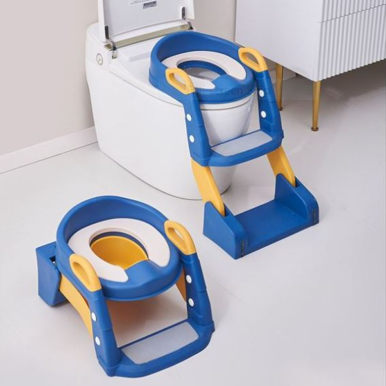 TinySteps™ 2-in-1 Foldable Potty Trainer